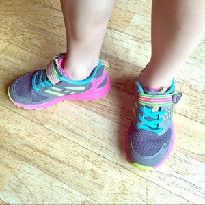 Stride Rite Made 2 Play Sneakers